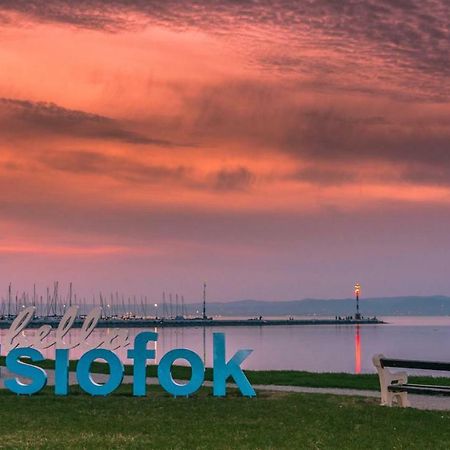Riviera Wellness Apartman Siófok Eksteriør bilde