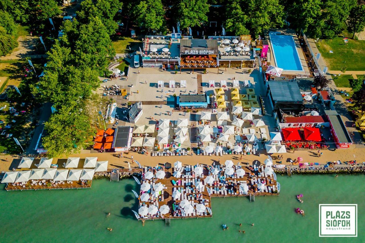 Riviera Wellness Apartman Siófok Eksteriør bilde