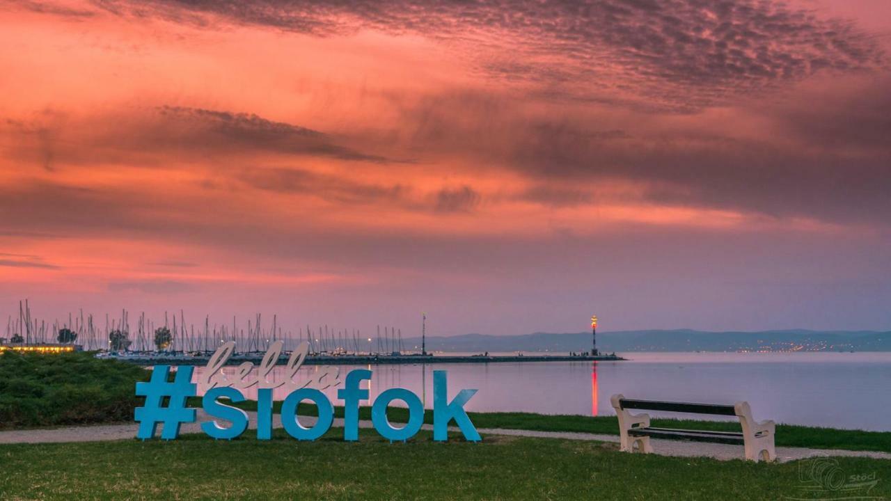 Riviera Wellness Apartman Siófok Eksteriør bilde