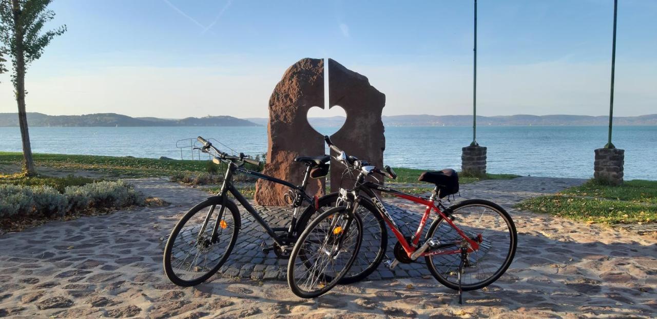 Riviera Wellness Apartman Siófok Eksteriør bilde